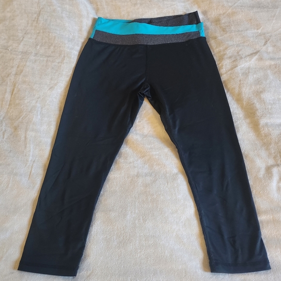 Lululemon High Waist Women's Crop Pants/Capri - US Size 4 - Great Condition! - Picture 1 of 5